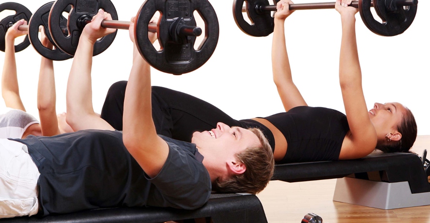 Holmes Place body pump class