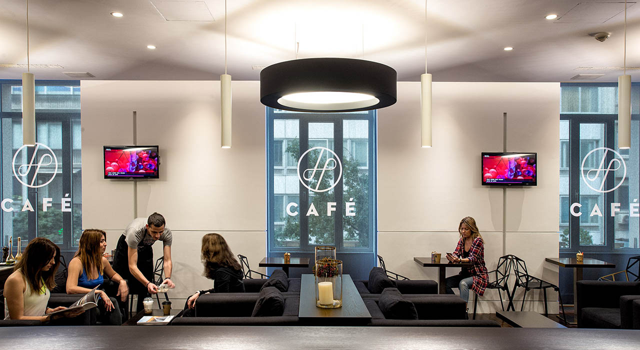 Holmes Place | cafe μέσα στο γυμναστήριο στο κέντρο της Αθήνας