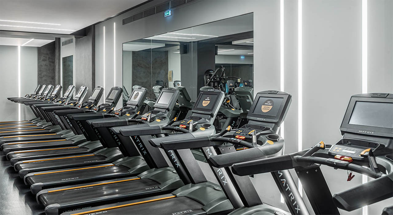 Holmes Place | διάδρομοι και treadmills στο γυμναστήριο στο Μαρούσι